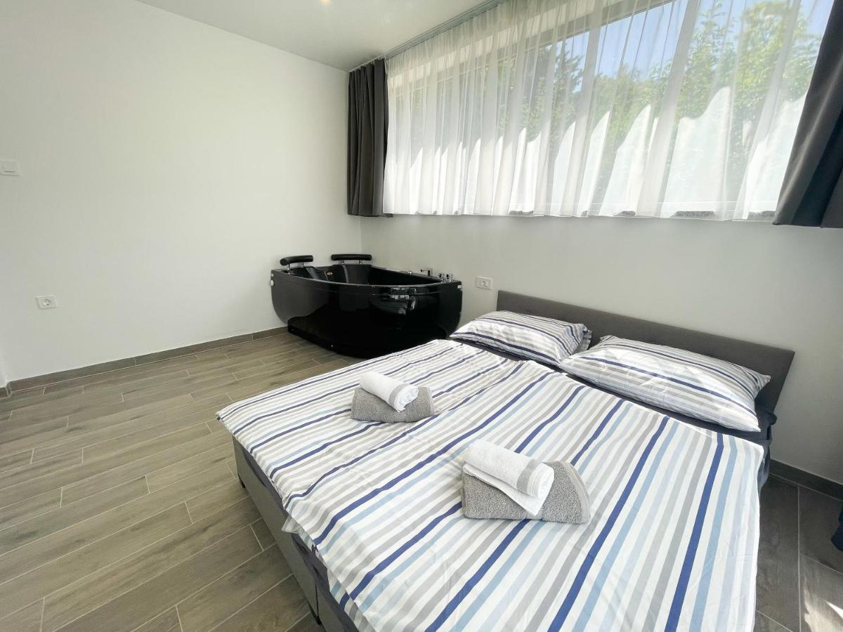 קריקווניצה Villa Linda מראה חיצוני תמונה