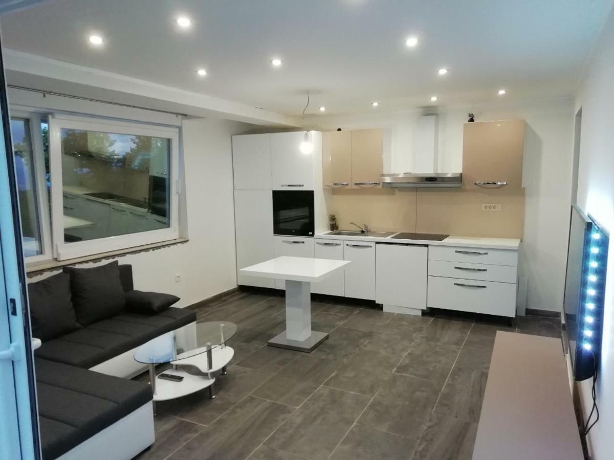 קריקווניצה Villa Linda מראה חיצוני תמונה